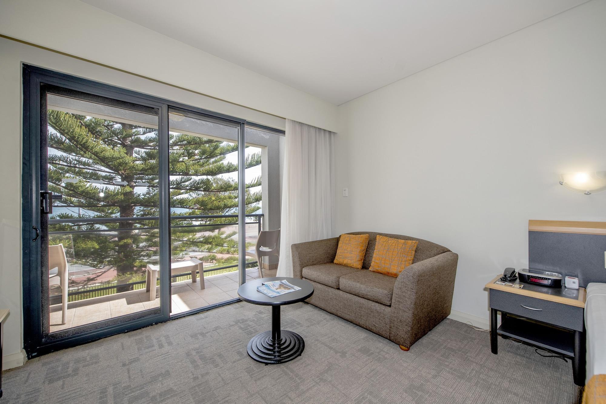 Quality Resort Sorrento Beach Perth Exterior photo