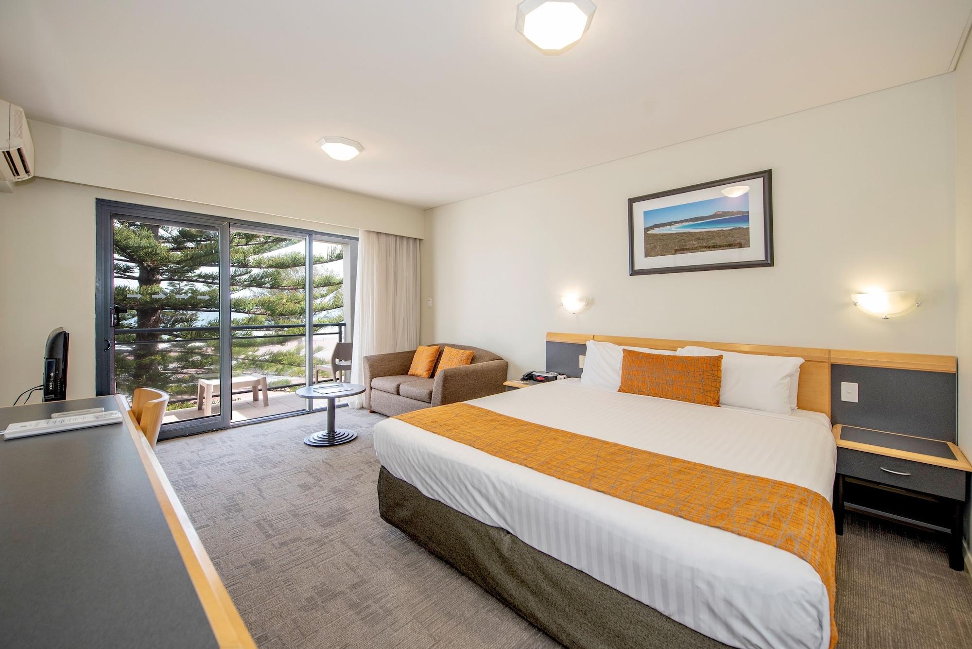 Quality Resort Sorrento Beach Perth Exterior photo